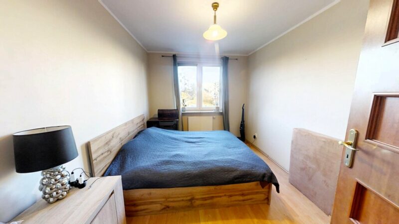 DO NEGOCJACJI 2 pokoje z balkonem i m. postojowym