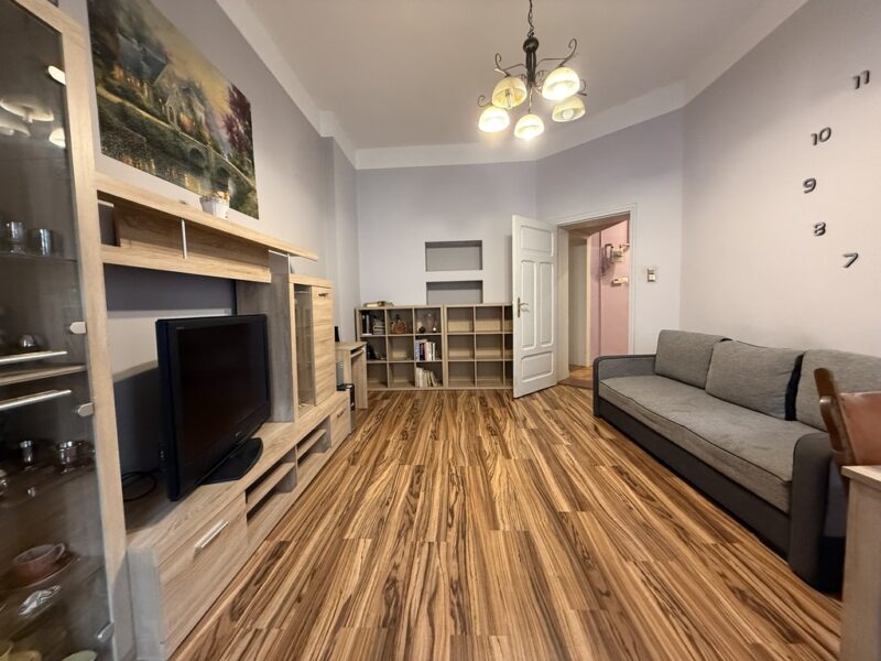 2 pok. zadbana kamienica, balkon, I Piętro, 69m2