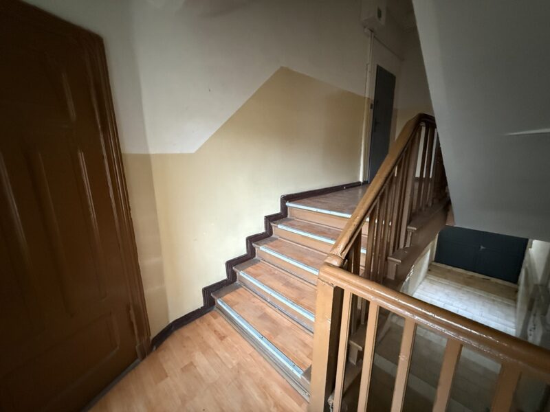 2 pok. zadbana kamienica, balkon, I Piętro, 69m2