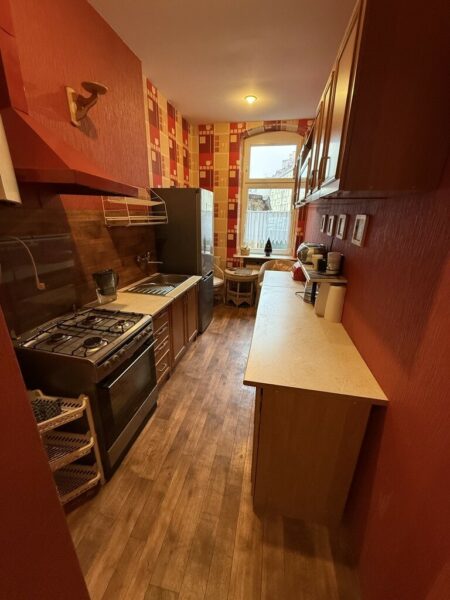 2 pok. zadbana kamienica, balkon, I Piętro, 69m2