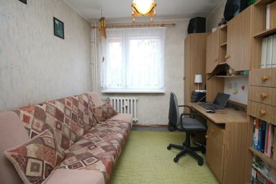 3 pokoje, balkon, miejsce parkingowe za szlabanem