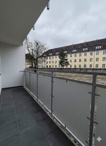 3 pokoje, balkon, miejsce parkingowe za szlabanem