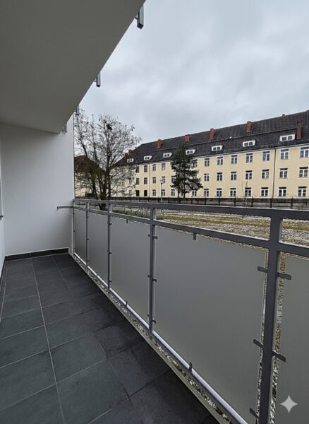 3 pokoje, balkon, miejsce parkingowe za szlabanem