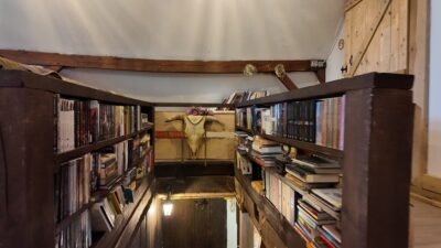 Artystyczny zaułek w Ukiernicy – cisza i spokój