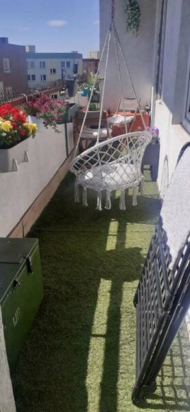 Os.Chopina cztery pokoje - przestronny balkon.