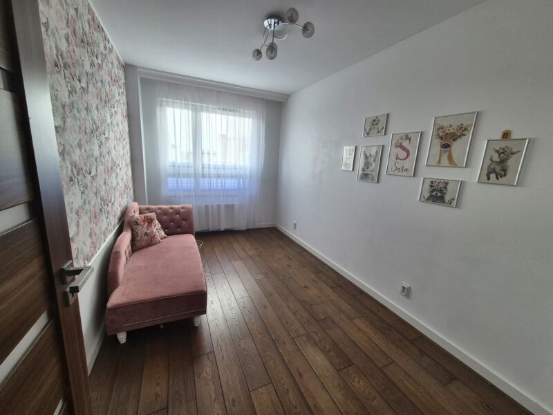 3 pokoje, balkon, 2013r., dodatkowo garaż zamykany