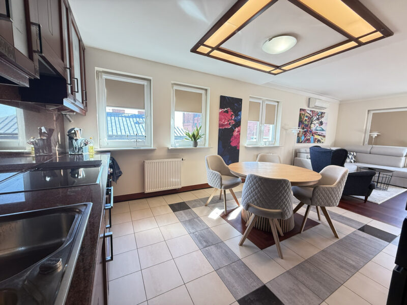 Komfortowy apartament przy Pl.Batorego z garażem