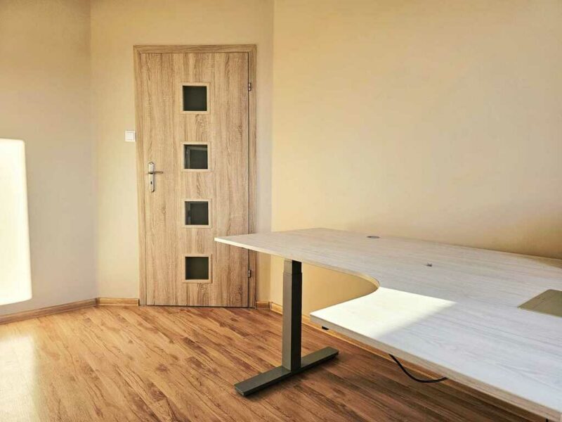 3 pokoje w nowoczes. bloku w centrum nowych Polic!