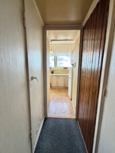 3-pok z oddzielną kuchnią. Balkon, piwnica.