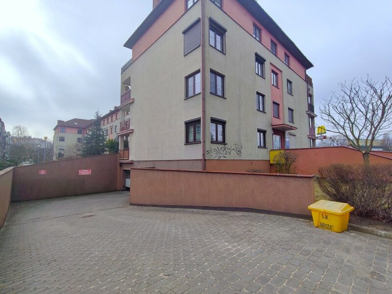Garaż podziemny na Polskich Marynarzy -Gumieńce!
