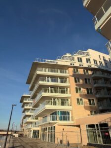 Nowa Przystań .Apartament z dużym tarasem nad Odrą
