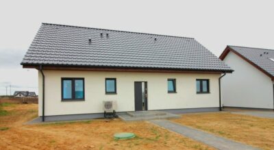 Dom parterowy - działka 1025m2