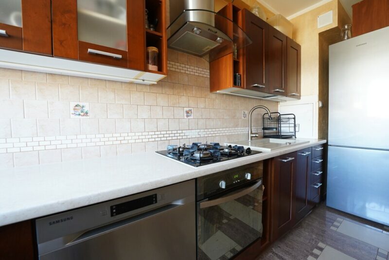 os. Ks. Pomorskich, 3 pok. + balkon, spół. własn.