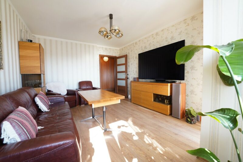 os. Ks. Pomorskich, 3 pok. + balkon, spół. własn.