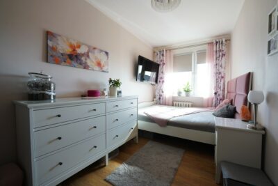 os. Ks. Pomorskich, 3 pok. + balkon, spół. własn.
