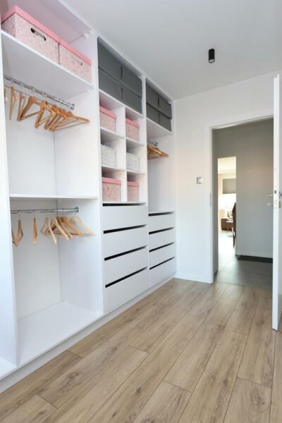 Gotowe do wprowadzenia 3 pok. mieszkanie w CENTRUM