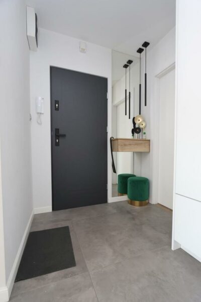 Gotowe do wprowadzenia 3 pok. mieszkanie w CENTRUM
