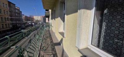 Dwa pokoje w centrum z dużym balkonem