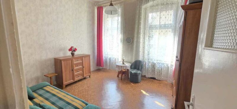 Dwa pokoje w centrum z dużym balkonem