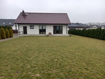 Nowy dom wolnostojący 4 pok. działka 1100 m2