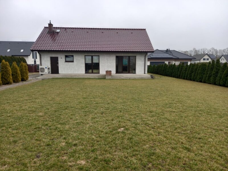 Nowy dom wolnostojący 4 pok. działka 1100 m2