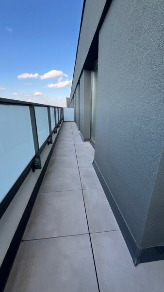 Top lokalizacja- 2pok, balkon, garaż