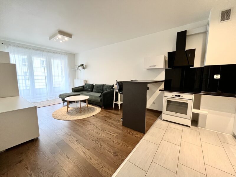 Wynajem | 2-pokojowe mieszkanie 50 m² | Winda