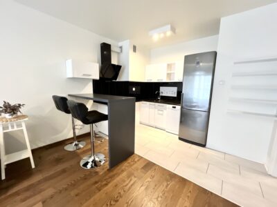 Wynajem | 2-pokojowe mieszkanie 50 m² | Winda