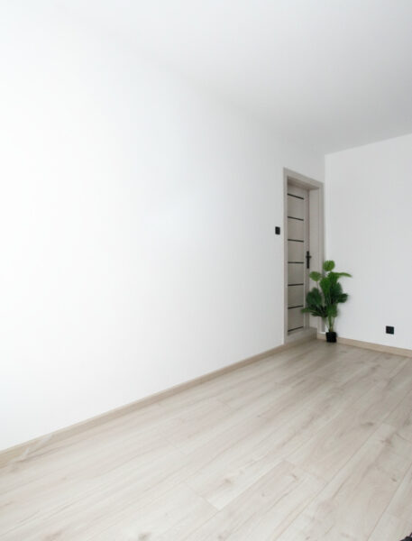 Nowoczesne 3 pokoje po remoncie, 1 piętro, balkon