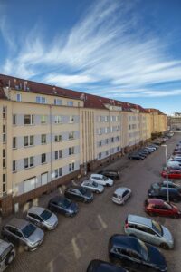 Duże 2 pokoje gotowe do zamieszkania.