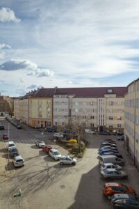 Duże 2 pokoje gotowe do zamieszkania.