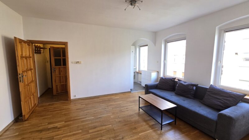 Przestronne 2 pokoje w centrum!