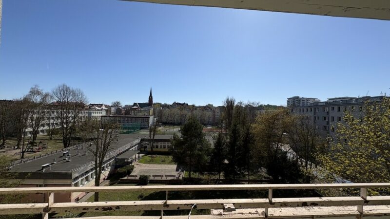 Top lokalizacja- 2 pokoje , winda, balkon, piwnica