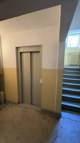 Top lokalizacja- 2 pokoje , winda, balkon, piwnica