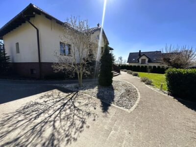 Stara Rudnica dom z antresolą piwnicą i garażem