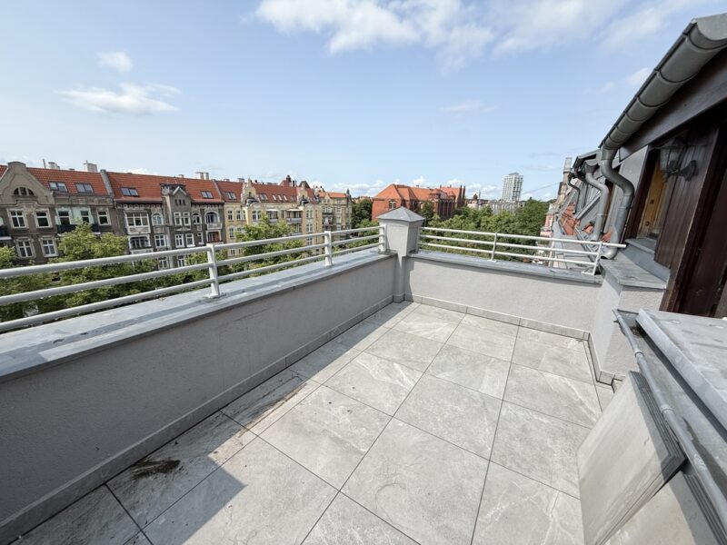 Centrum 3 pok + taras 10m2, piwnica
