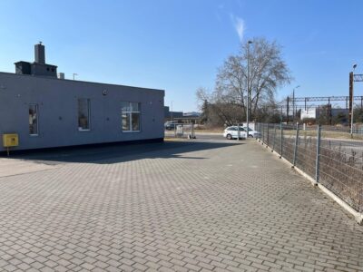 Lokal 340 m², parter, parking, gabinety/biuro