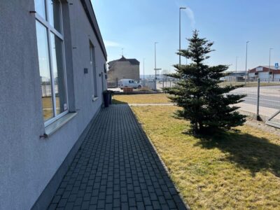 Lokal 340 m², parter, parking, gabinety/biuro