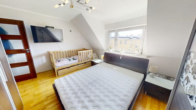 Śródmieście - 70 m2, 3 pokoje, balkon