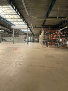 obiekt produkcyjno-magazynowy z dużym placem