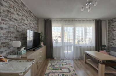Słoneczne 3 pokoje z dużym balkonem.