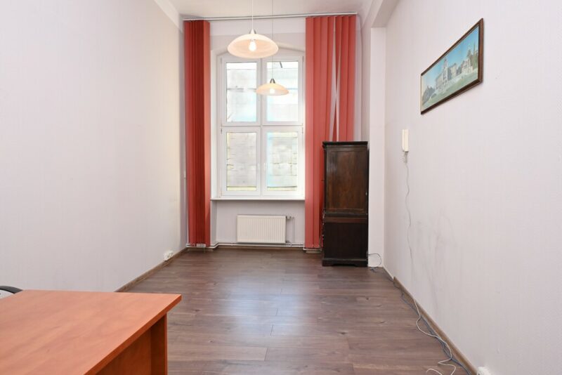 Biuro/pokój do wynajęcia w centrum 17m2 !!!