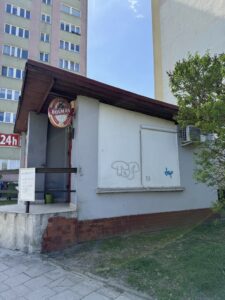 NA SPRZEDAŻ LOKAL OS. ZAWADZKIEGO