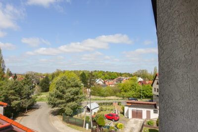 Pół bliźniaka, 2 garaże, basen, działka 613 m2,