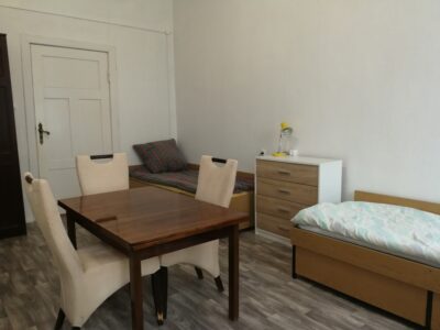 Mieszkanie 3-4 pokoje, balkon, centrum
