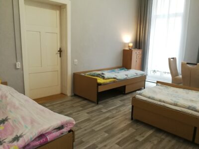 Mieszkanie 3-4 pokoje, balkon, centrum