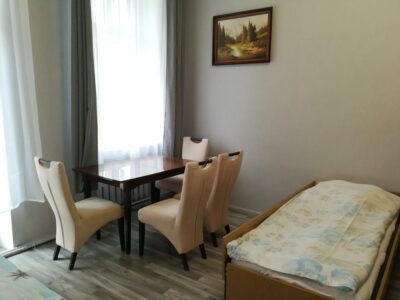 Mieszkanie 3-4 pokoje, balkon, centrum