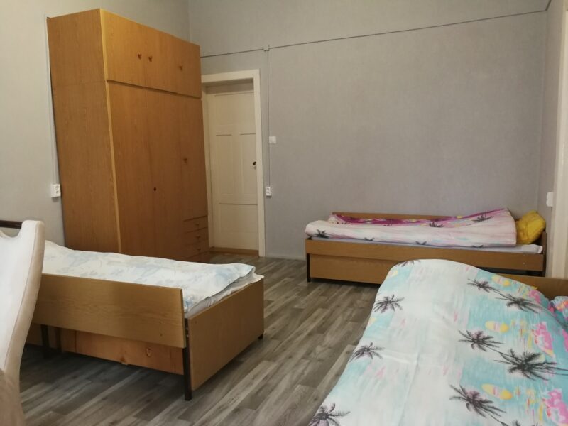 Mieszkanie 3-4 pokoje, balkon, centrum
