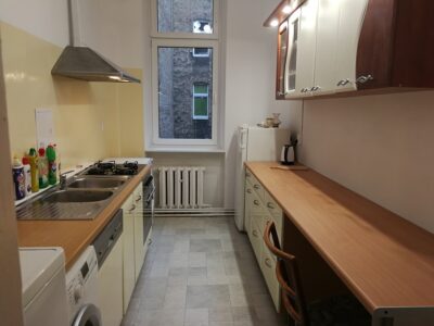 Mieszkanie 3-4 pokoje, balkon, centrum
