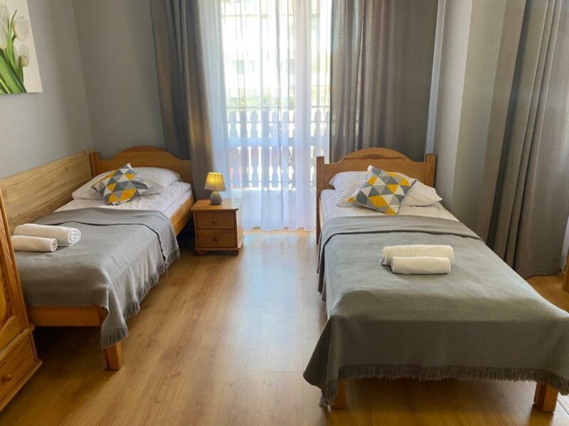Na sprzedaż Hotel z restauracją i salonem gier !